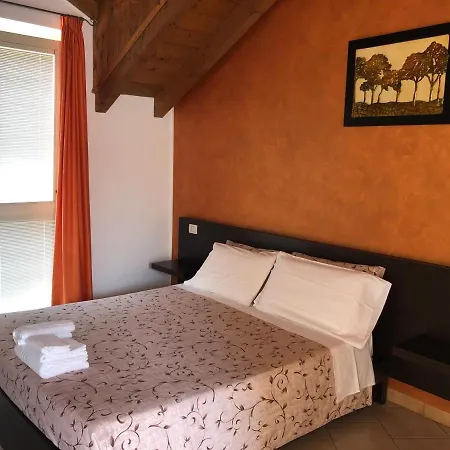 Guest house La Siesta Bed&residence Cardano Al Campo